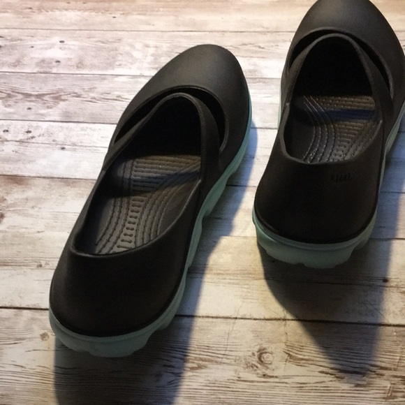 CROCS | Shoes | Crocs Womens Mary Janes Size 7 Greyteal | Poshmark
